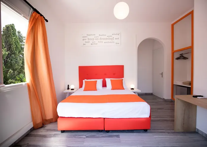 Hotel Acqua Vatos Paro