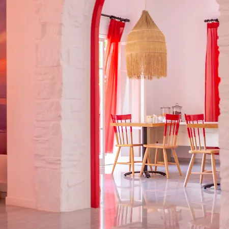 Acqua Vatos Hotel 3*